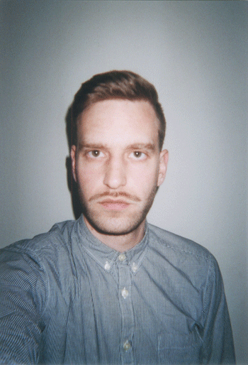 selbstportrait haare | 2015 | analoge einweg fotografie